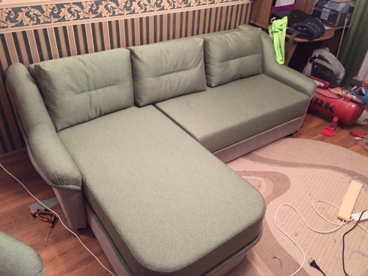 Смотрите, какая акция: Перетяжка, обивка и ремонт мягкой мебели в ...