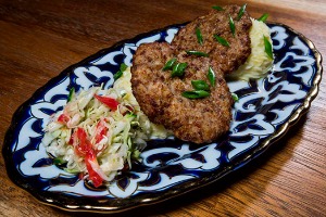 Скидка до 60% от службы доставки "Рубай.бай": суши, пицца, шашлык, горячие блюда, холодные закуски, салаты, супы