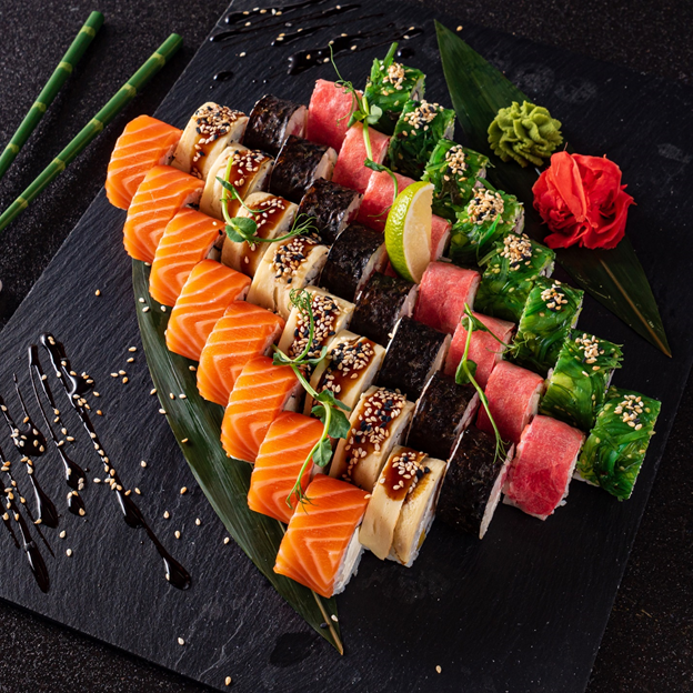 Фирменные блюда ресторана. Сеты шеф поваров. Владимир мухин вайт рэббитс. Джихан дениз шеф повар. Сеты шеф поваров.