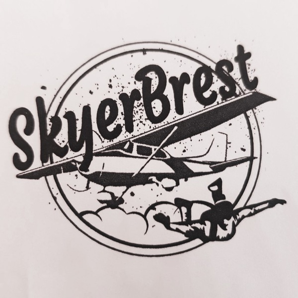Обзорный полет на самолете со скидкой 30% в парашютном центре "SkyerBrest"