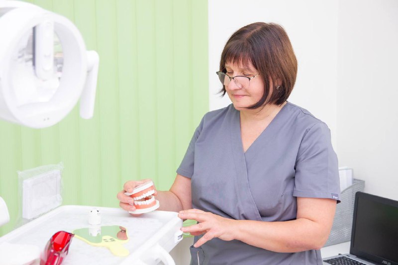 Смотрите, какая акция: уз-чистка зубов, комплекс профгигиены в ...