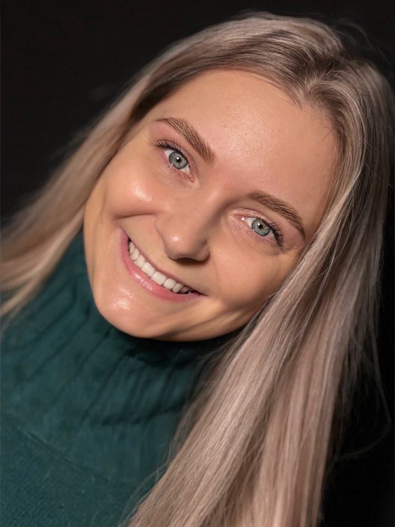 Смотрите, какая акция: долговременная укладка + коррекция + окрашивание ...