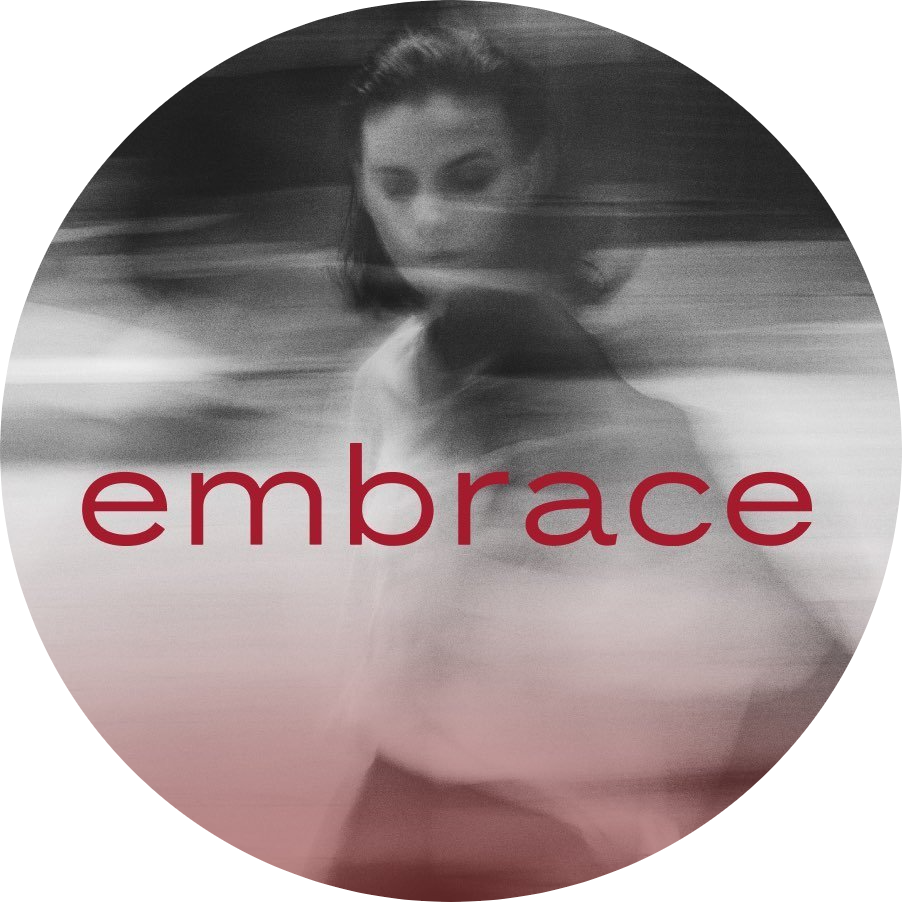 Стрижки от 30 р, различные виды окрашивания от 100 р. в "Embrace"