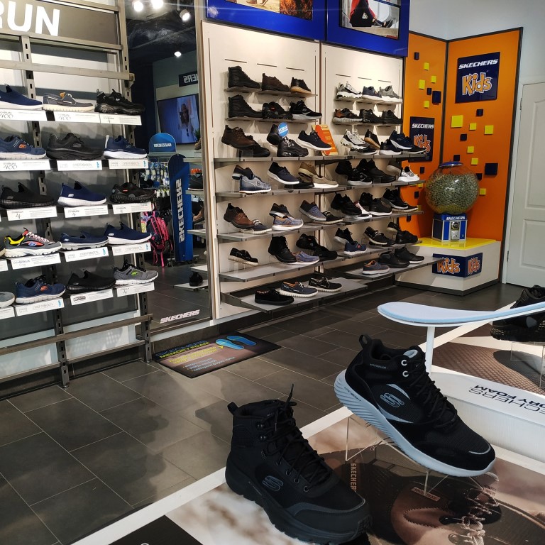Магазин Skechers в приглашает всех поклонников спортивной обуви за стильными и выгодными покупками