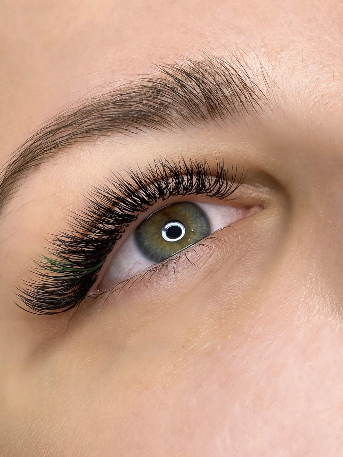 долговременная укладка ресниц. ламинирование ресниц и бровей. брови и ресницы. ламинирование ресниц и долговременная укладка бровей. долговременная укладка ресниц.