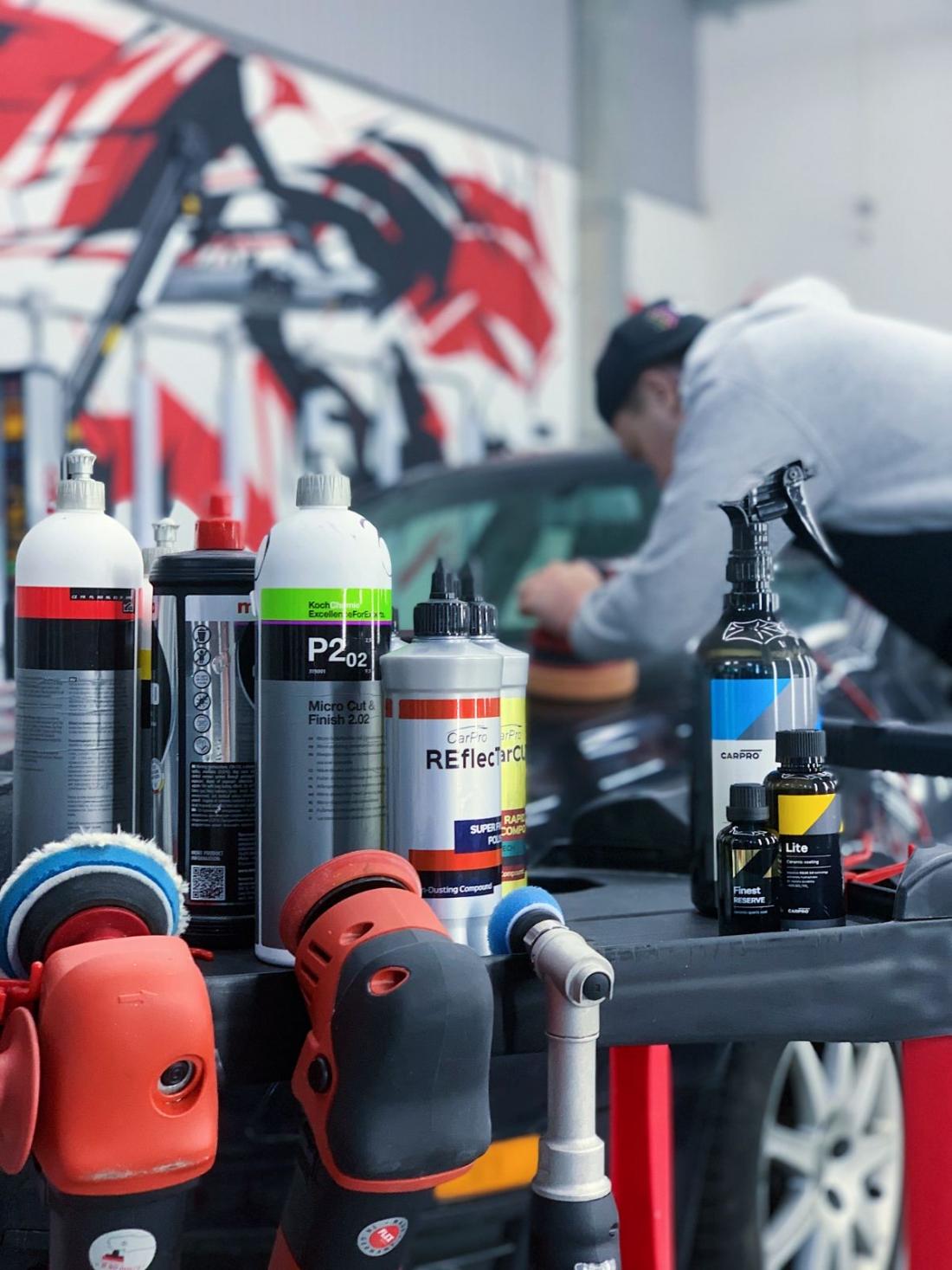 Смотрите, какая акция: химчистка салона, полировка кузова, фар, оклейка ...