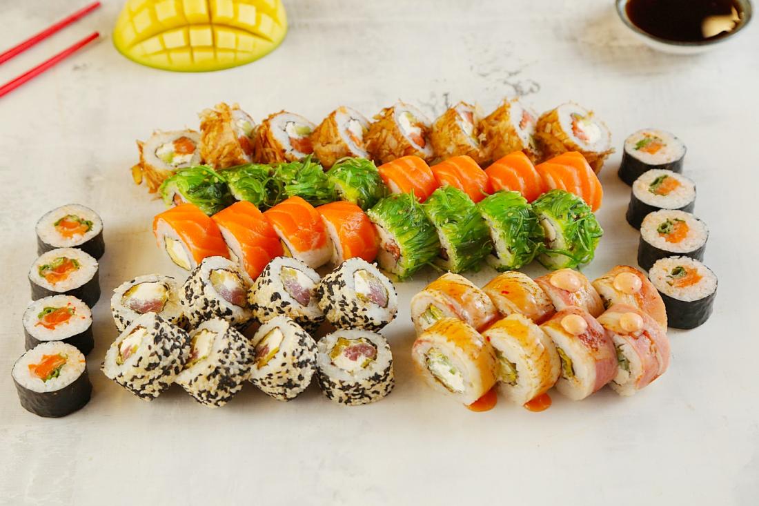 Спецпредложение: сет за 30 р/32шт! Ролл в подарок! Суши-сеты от 25 р/до 2330 г от "More sushi"
