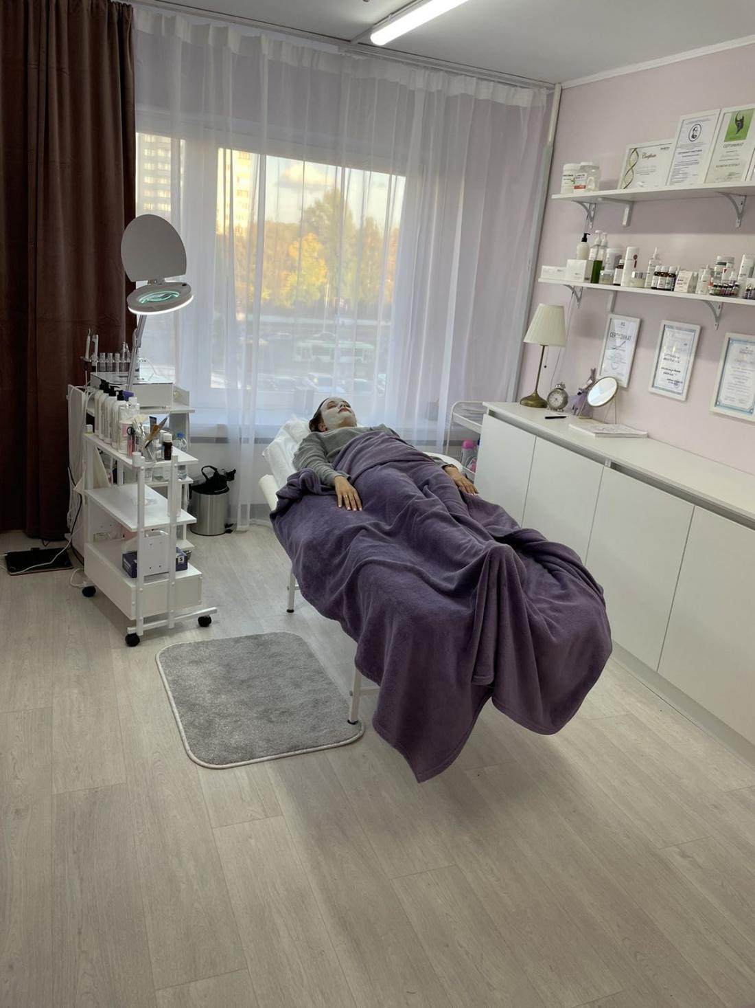 Смотрите, какая акция: Шугаринг, депиляция воском в косметическом ...