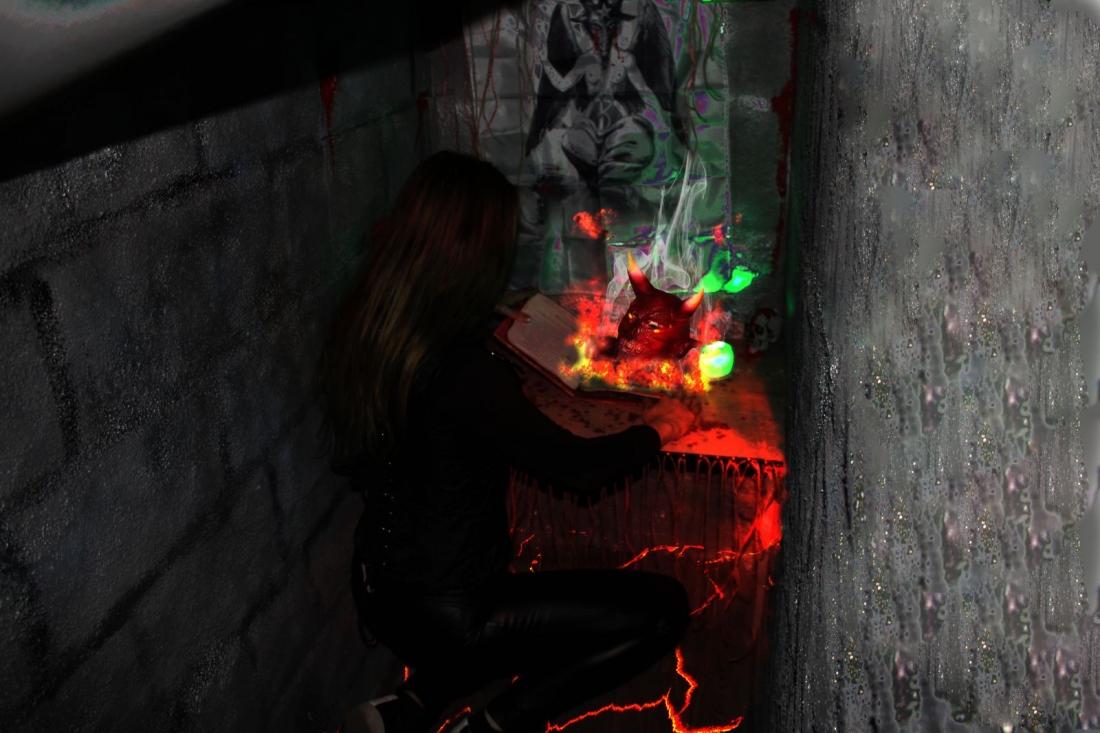 Маршрут в преисподнюю квест. Квест проклятый монастырь. Маршрут в преисподнюю квест. Инкуба квест шахта тула. Квест шахта чита.