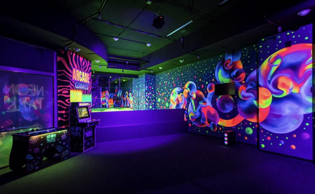 Минск парк развлечения " динозаврия". Детский развлекательный центр динозаврия. Карамелька арена сити. Центр развлечений минск. Детский развлекательный центр карамелька.