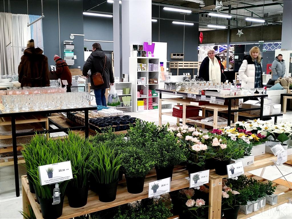 Журнальный столик ikea клингсбу. Интернет магазин ура. Блэнданде икеа. Белый столик клингсбу ikea. Domidea by.