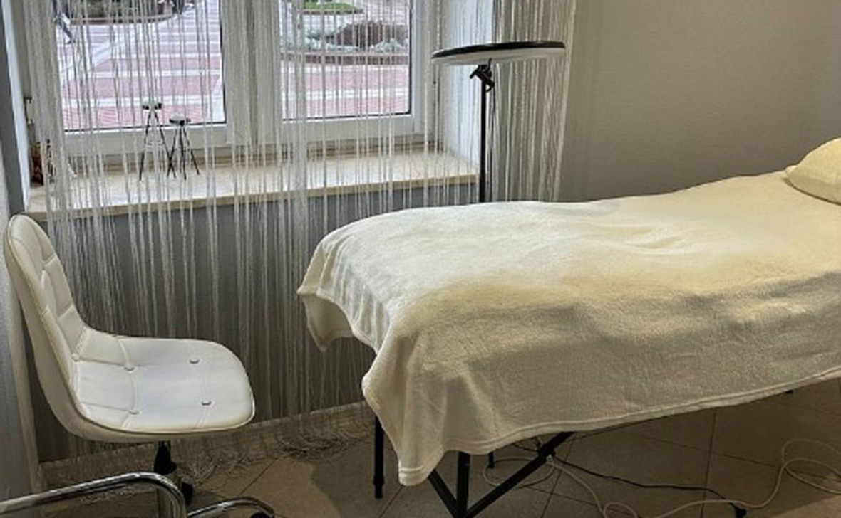 Смотрите, какая акция: чистка, пилинг, карбокситерапия, уход и массаж ...