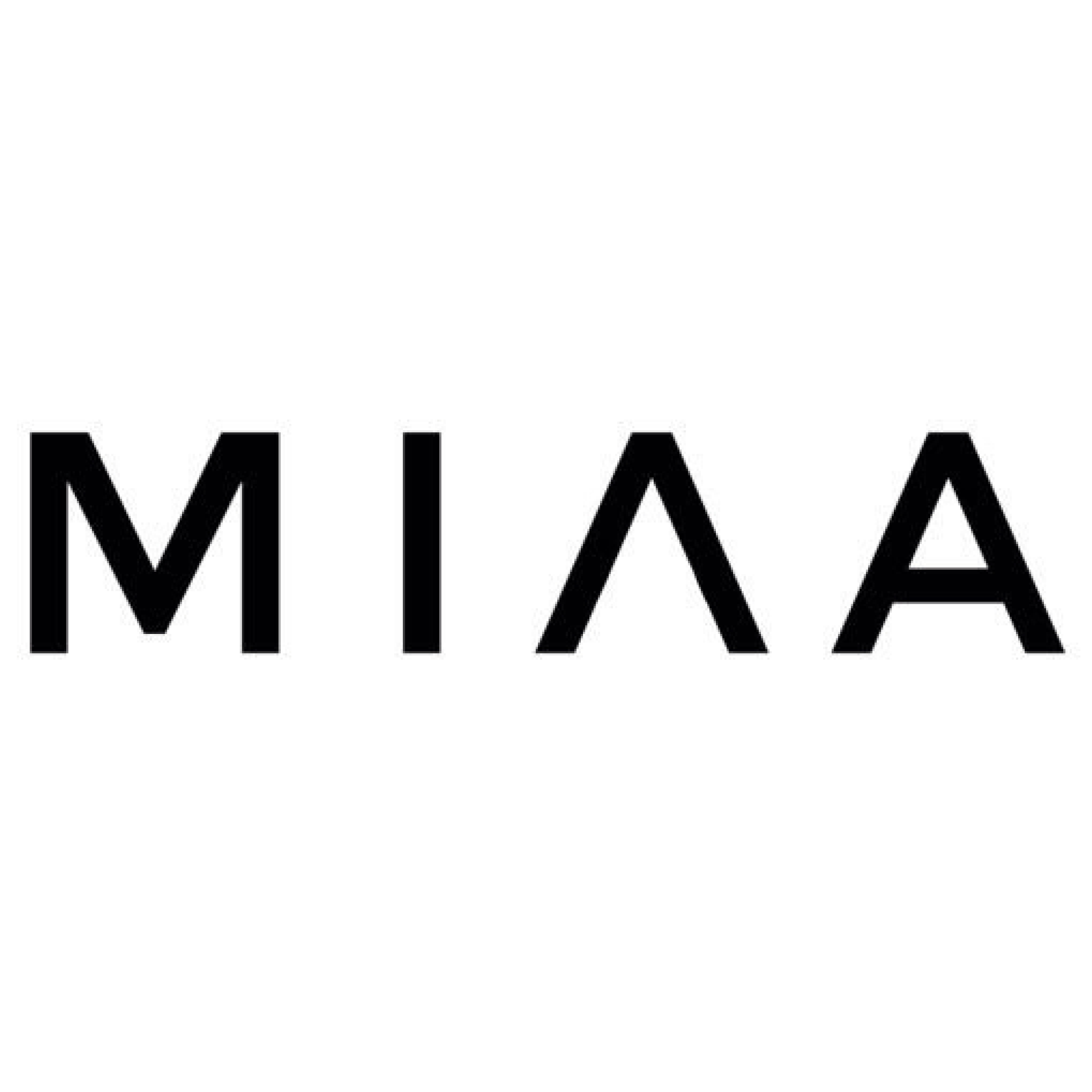 Маникюр/педикюр + долговременное покрытие от 50р в "Мила"