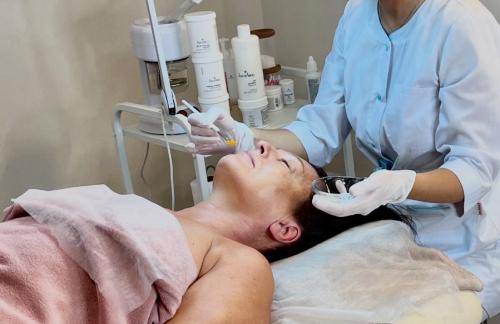 Карбокситерапия, чистка лица, пилинги, массаж лица от 50р в "Inside beauty"