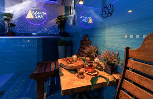 Сауна, турецкий хамам, джакузи от 30р, спа-программы от 180р в "Планета SPA"